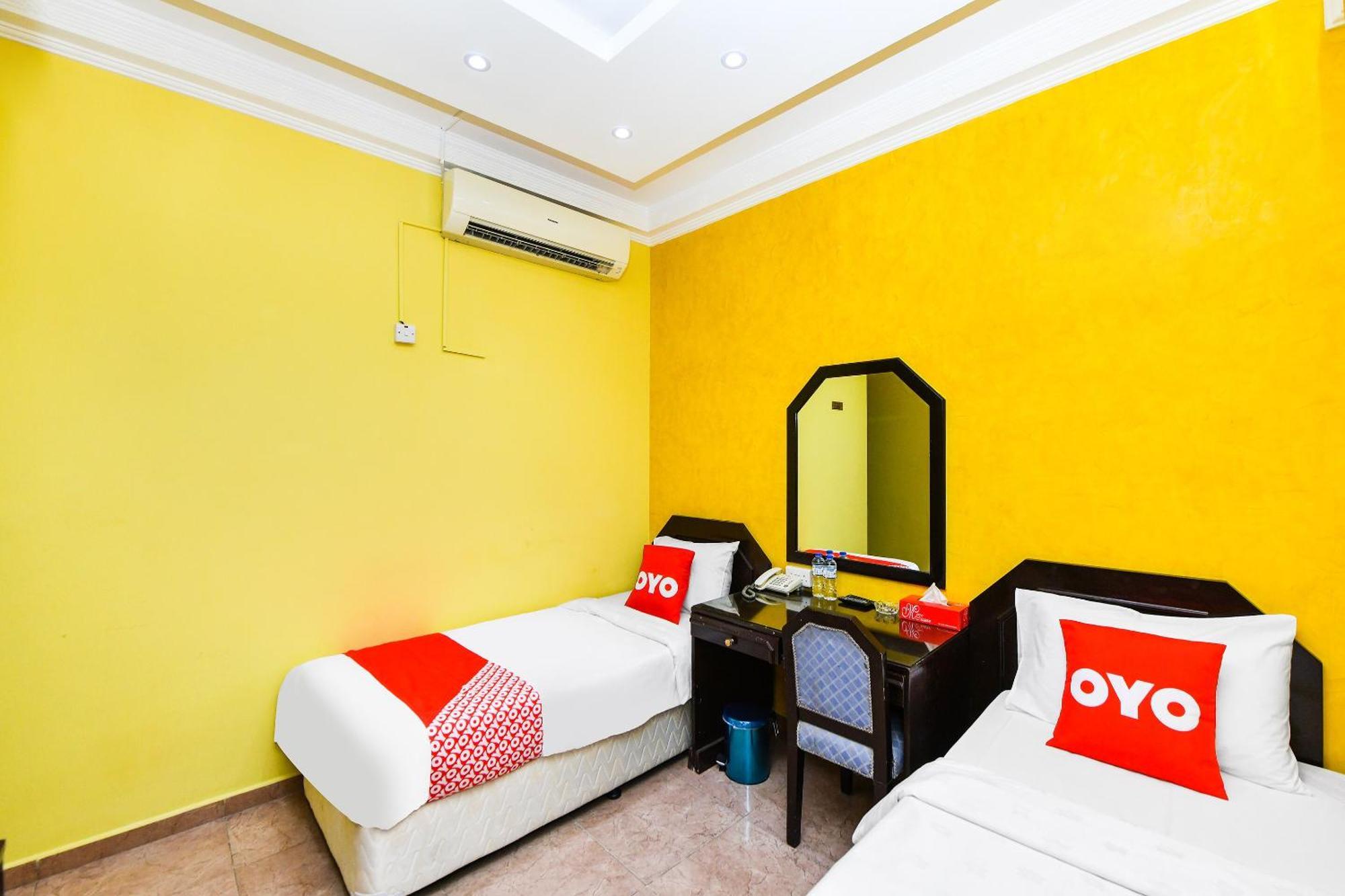 Oyo 137 Marina Hotel Maskat Exterior foto
