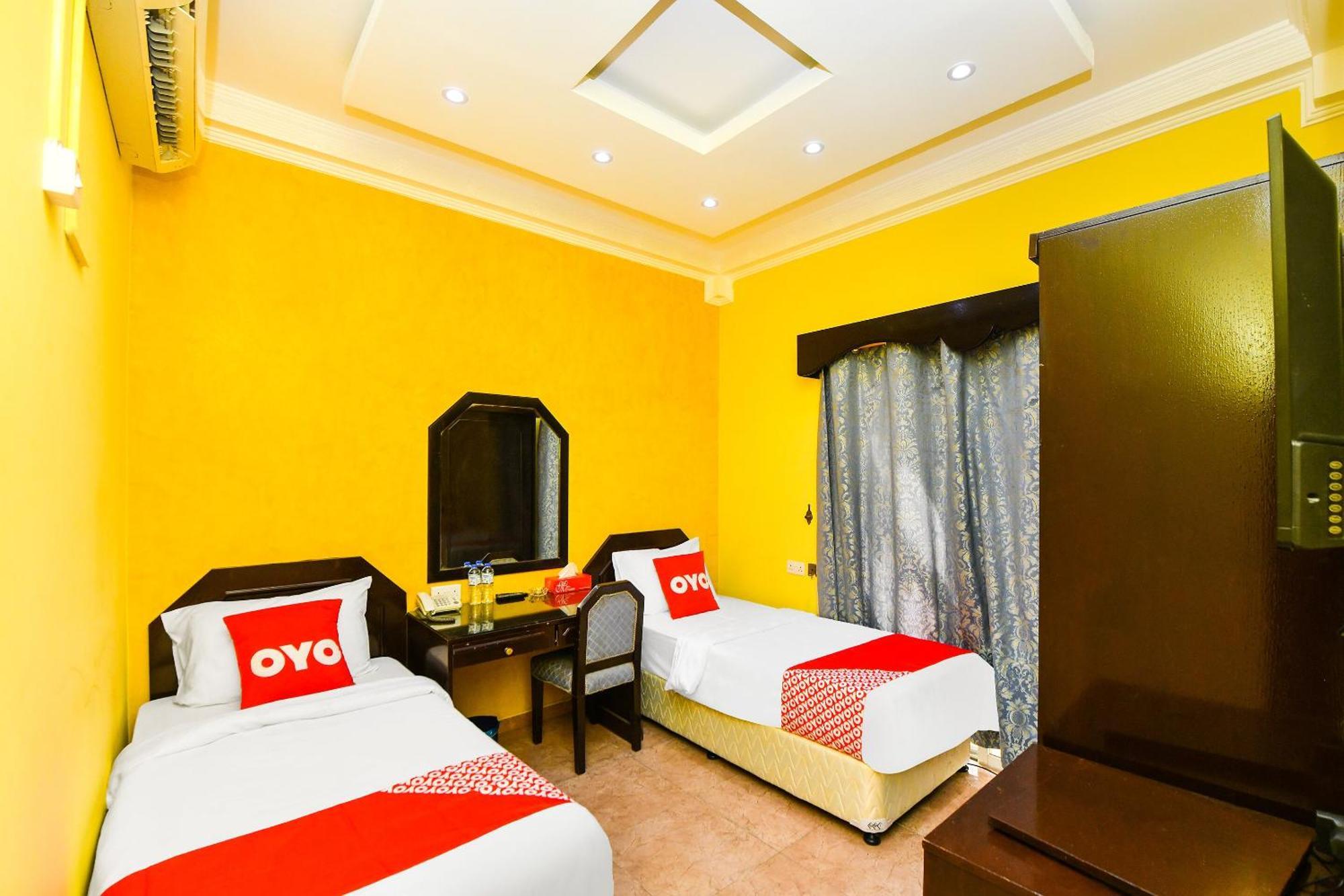 Oyo 137 Marina Hotel Maskat Exterior foto
