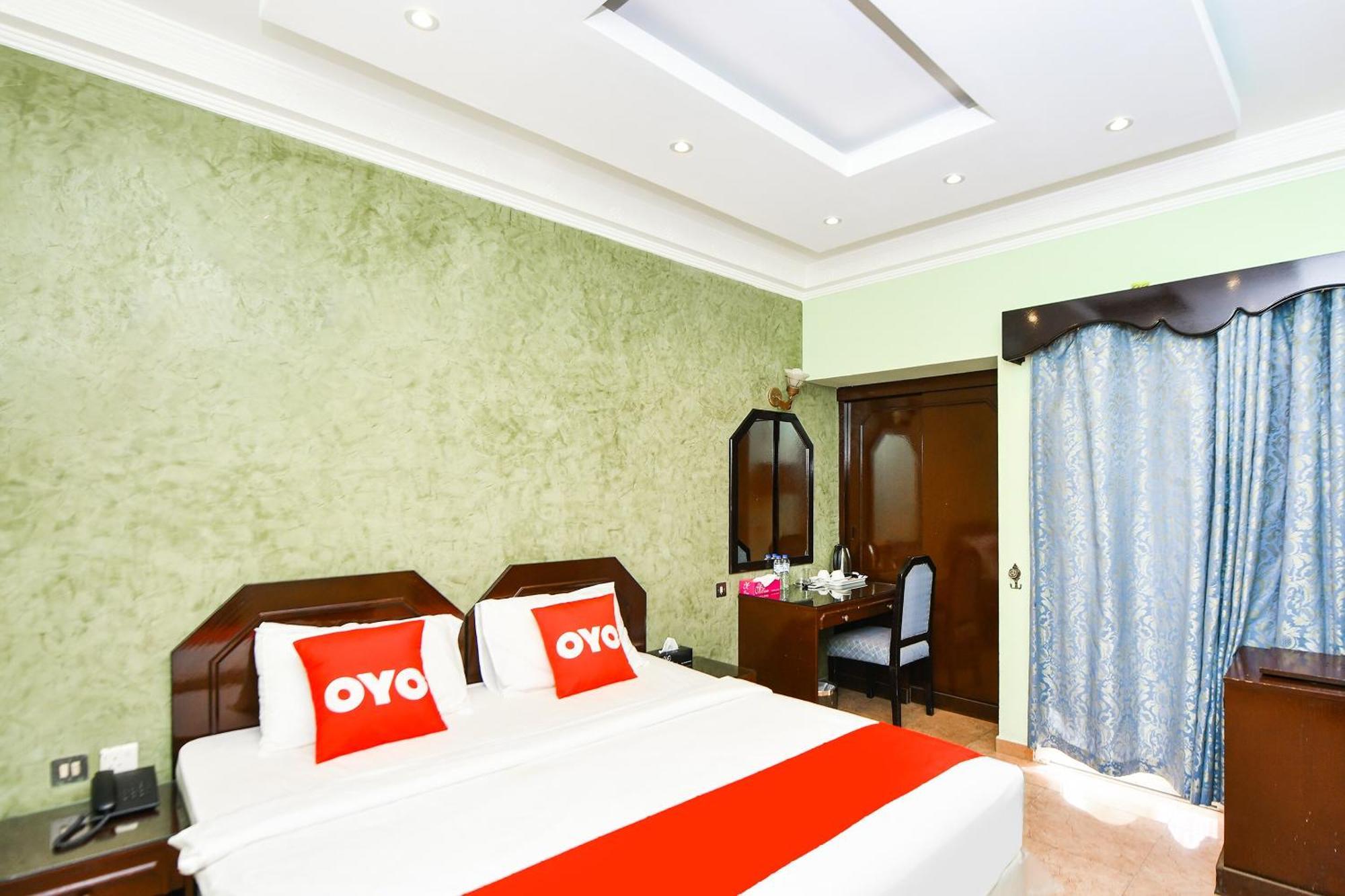 Oyo 137 Marina Hotel Maskat Exterior foto